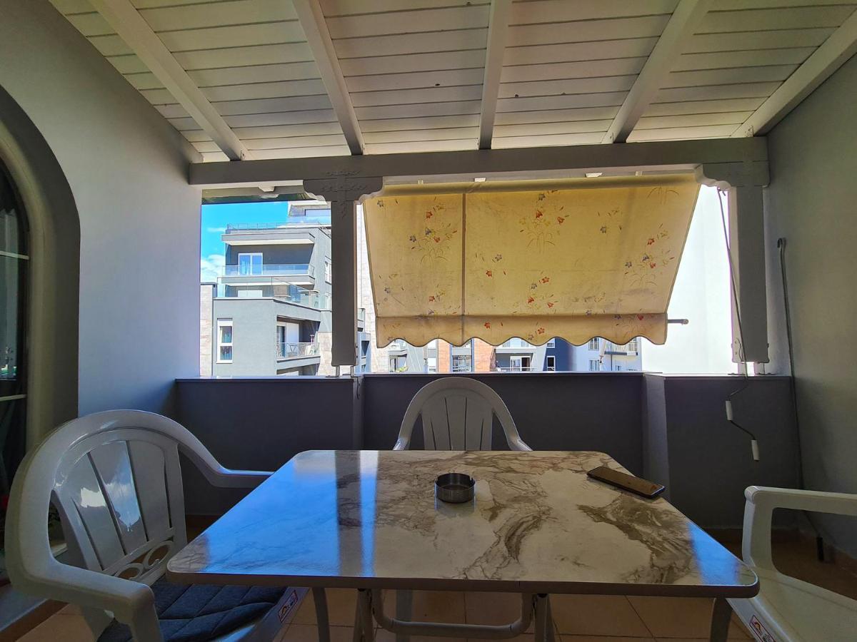 Comfort Center * Tiranë